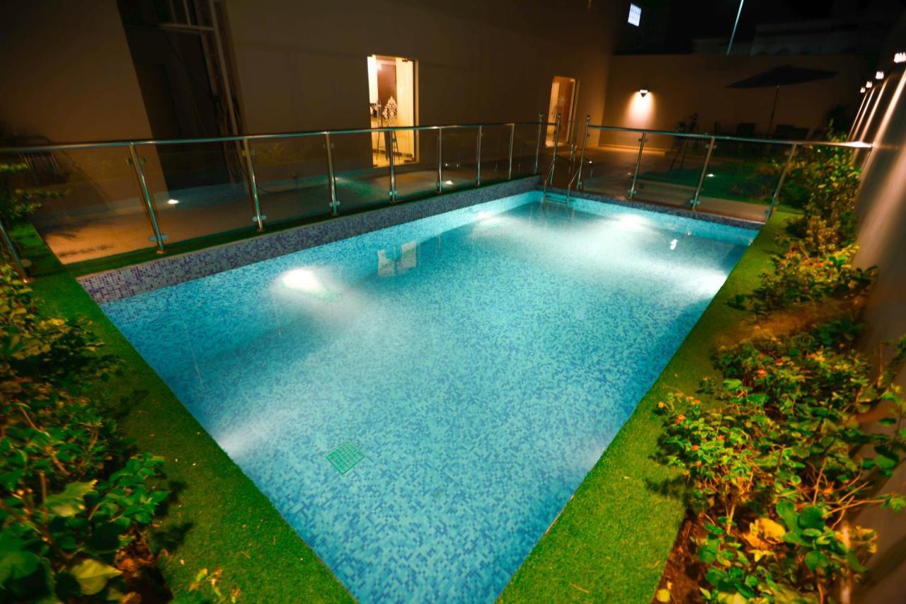 V Boutique Hotel Jeddah Exterior photo
